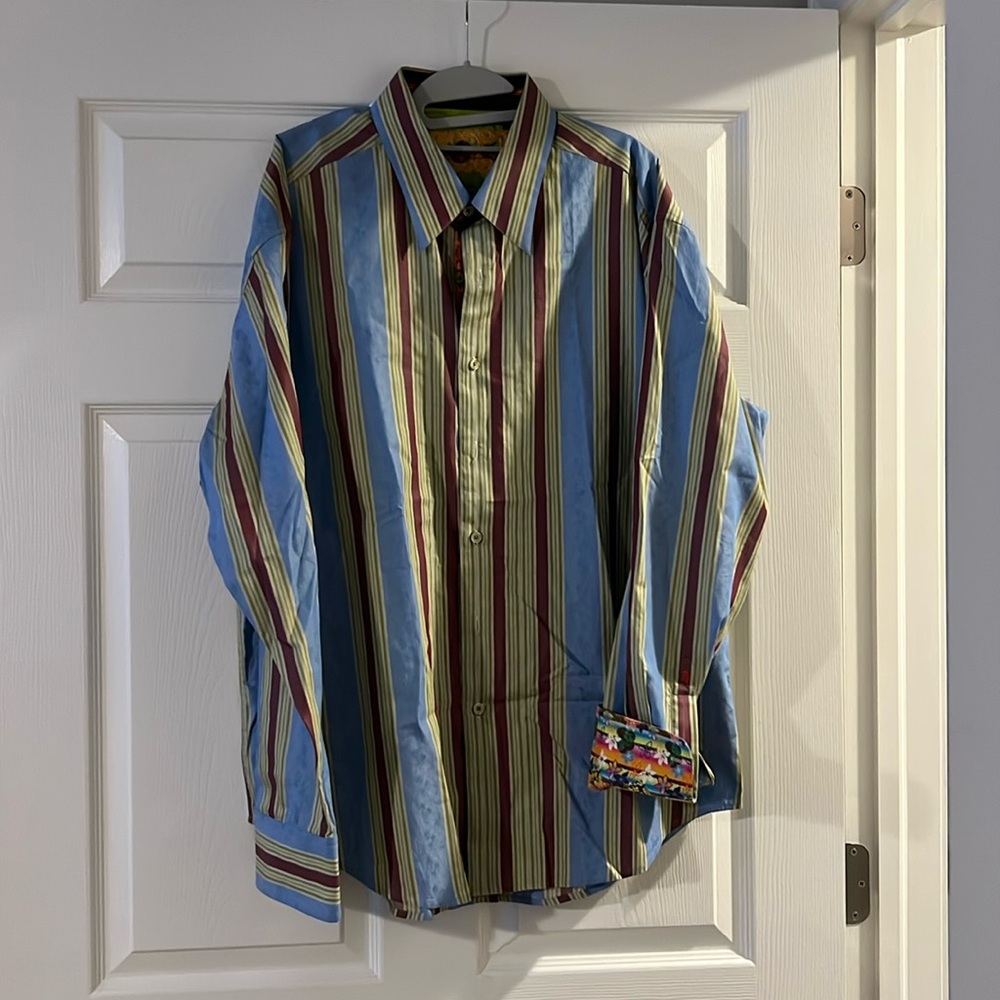 Styling like new Robert Graham long sleeve button down